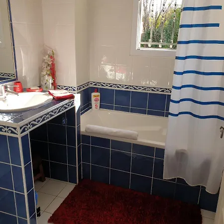 Chambres D'hotes De La Lardeliere Bed & Breakfast *
